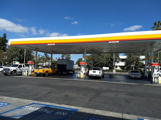 Shell E Dyer Rd