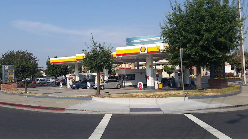 Shell N Main St