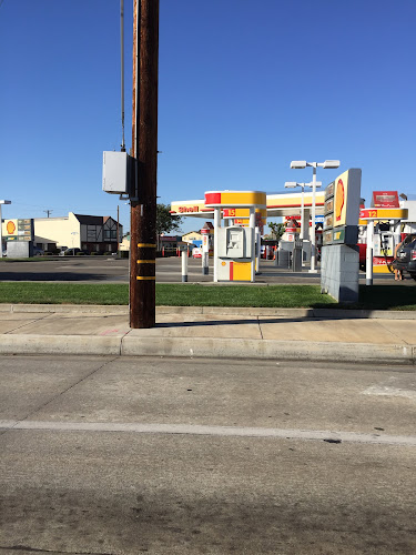 Shell Crenshaw Blvd