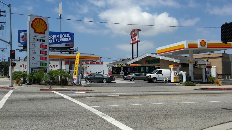 Shell W Torrance Blvd