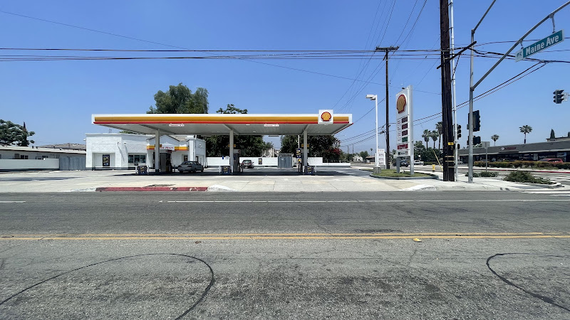 Shell Maine Ave