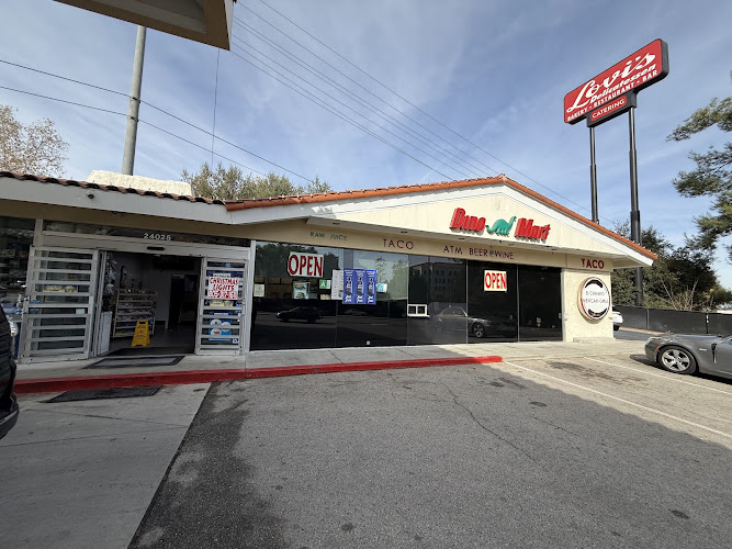 Sinclair Calabasas Rd