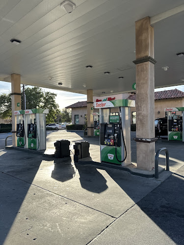 Sinclair Las Virgenes Rd