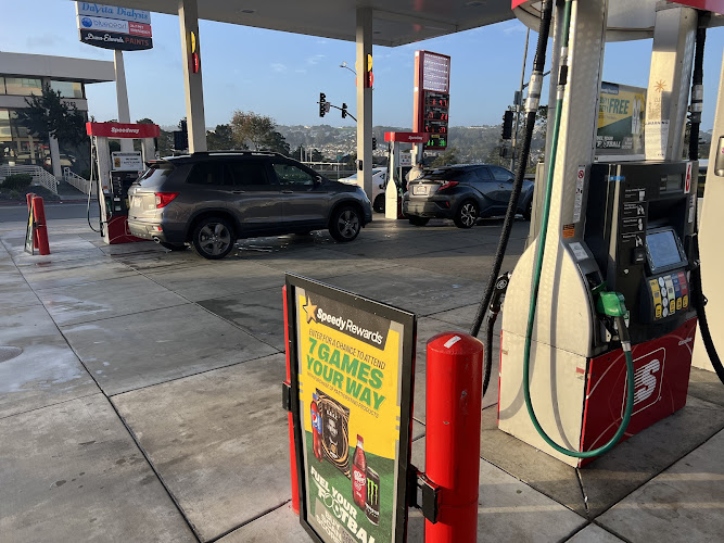 Speedway Junipero Serra Blvd