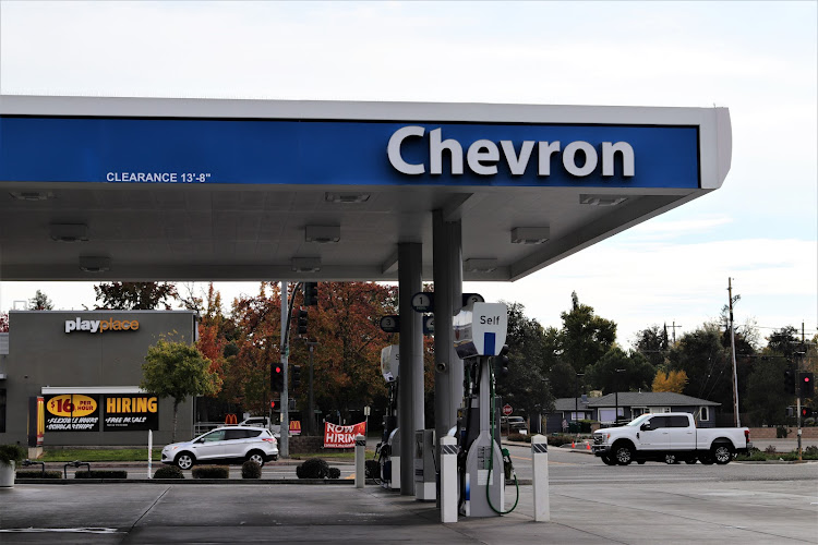 Thornton's Chevron East Ave