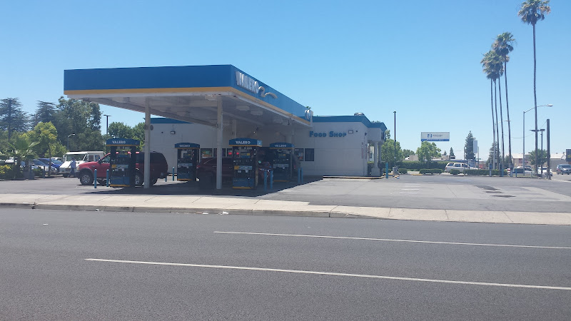 Valero Union Ave