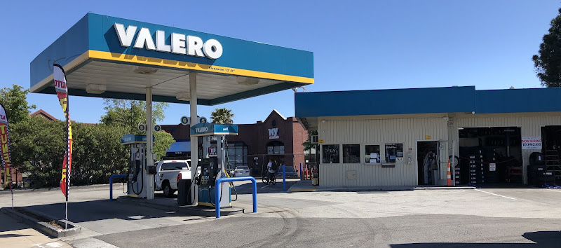 Valero Whipple Ave