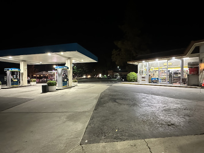 Valero N Rengstorff Ave